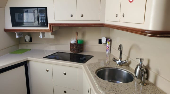 JP 36 ft – Yacht Rental