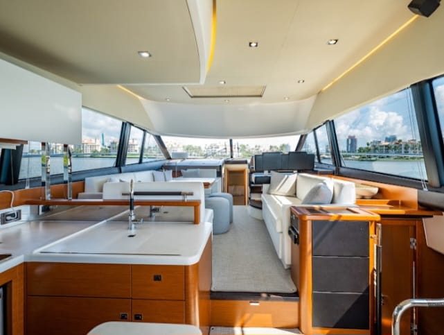 Prestige 52 ft – Luxury Yacht Charter Miami