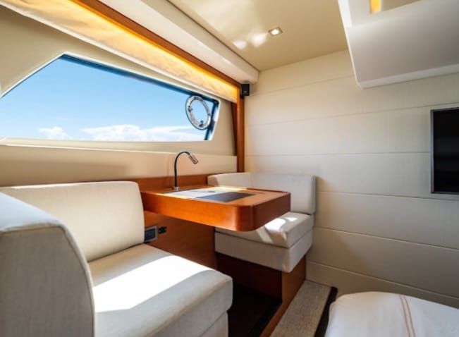 Prestige 52 ft – Luxury Yacht Charter Miami
