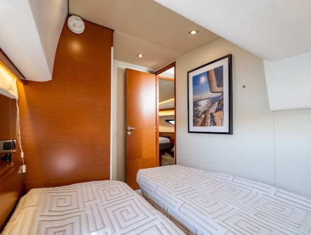 Prestige 52 ft – Luxury Yacht Charter Miami