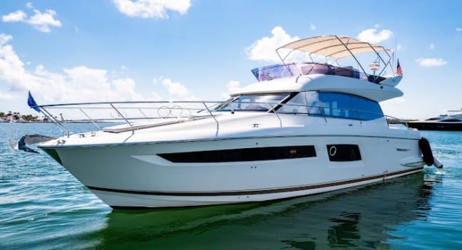 Prestige 52 ft – Luxury Yacht Charter Miami