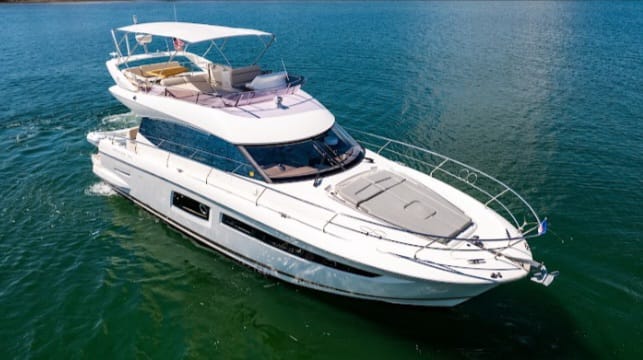 Prestige 52 ft – Luxury Yacht Charter Miami