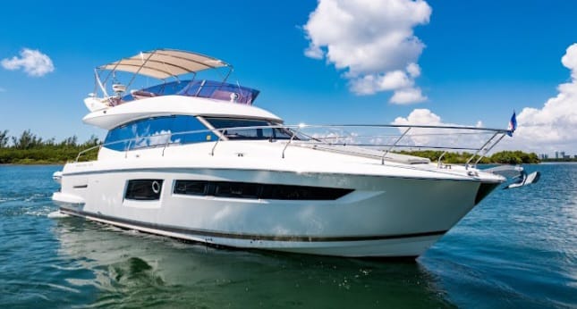 Prestige 52 ft – Luxury Yacht Charter Miami