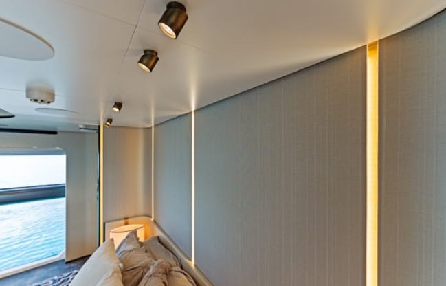 Azimut 88 ft – Superyacht Charter Miami