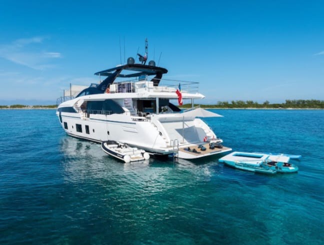 Azimut 88 ft – Superyacht Charter Miami