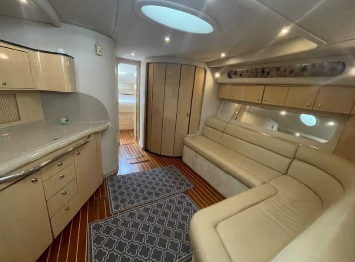 48 ft Livane – Yacht Rental