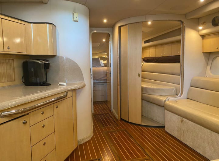 48 ft Livane – Yacht Rental