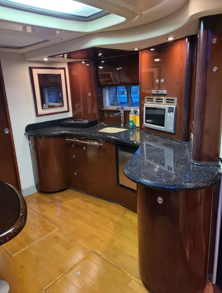 Sea Ray 48 ft – Yacht Rental