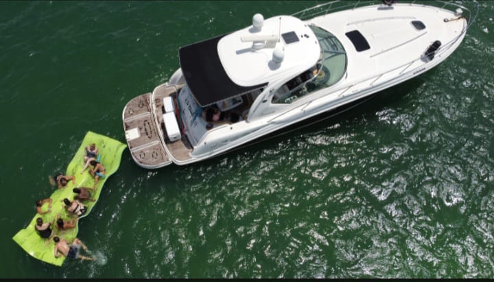 Sea Ray 48 ft – Yacht Rental