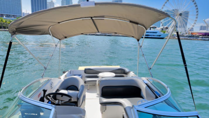 29 ft Yacht – Yacht Rental